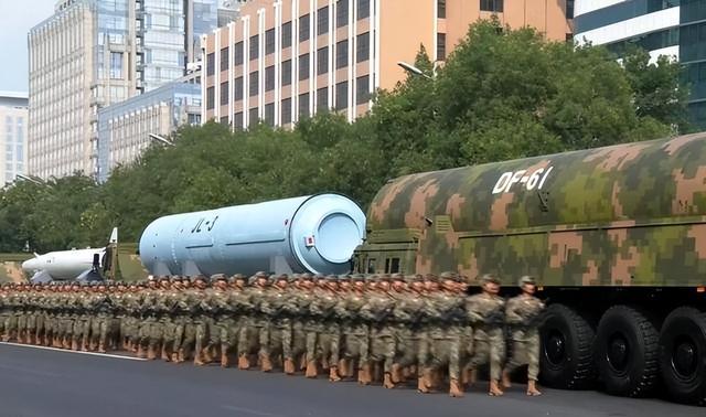九三阅兵：中国武器看着强但没打过实战澳门新葡京app憋了几个小时外媒锐评(图3)